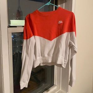 Nike crop top sweater Size L